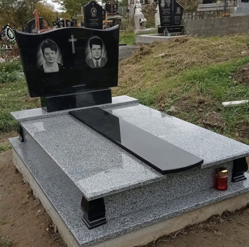 Подвійний памʼятник #pd109