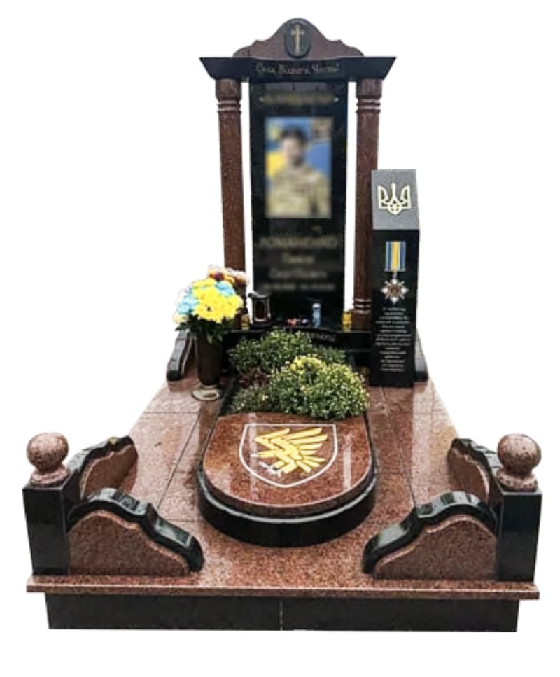 Памʼятник військовому  захиснику України  модель №26